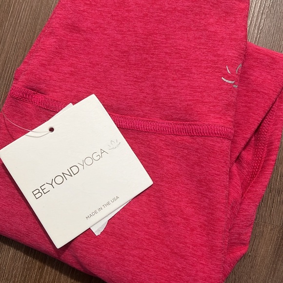 💕 NEW Beyond Yoga leggings - XS 💕 - Picture 10 of 11